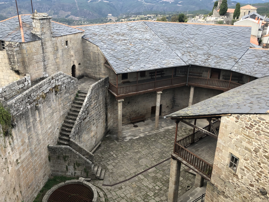 Castillo de Castro Caldelas